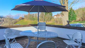 Villa | Balcony