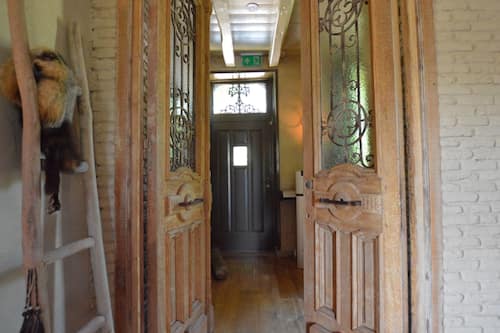 House | Reception