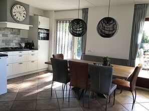 Dining - Nice House with Garden near De Lemelerberg (Lemele)