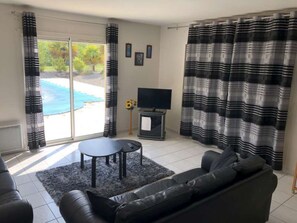 Villa | Living room - Panoramic Poolside Villa (La Croix-Blanche)