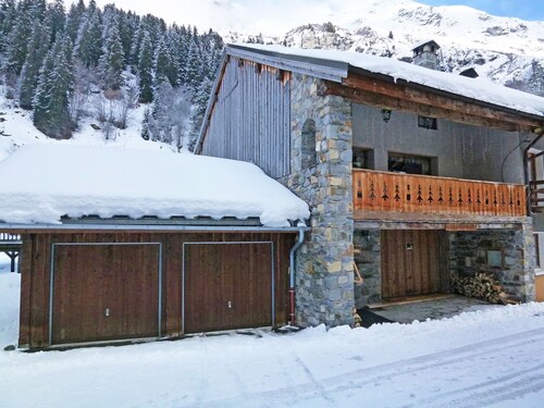 Cozy Chalet in Champagny-en-vanoise the Rhone Alpes Near Ski
