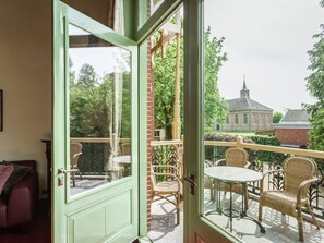 Villa | Balcón