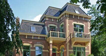 Swanky Villa in Gasselternijveen with Sauna & Hot Tub
