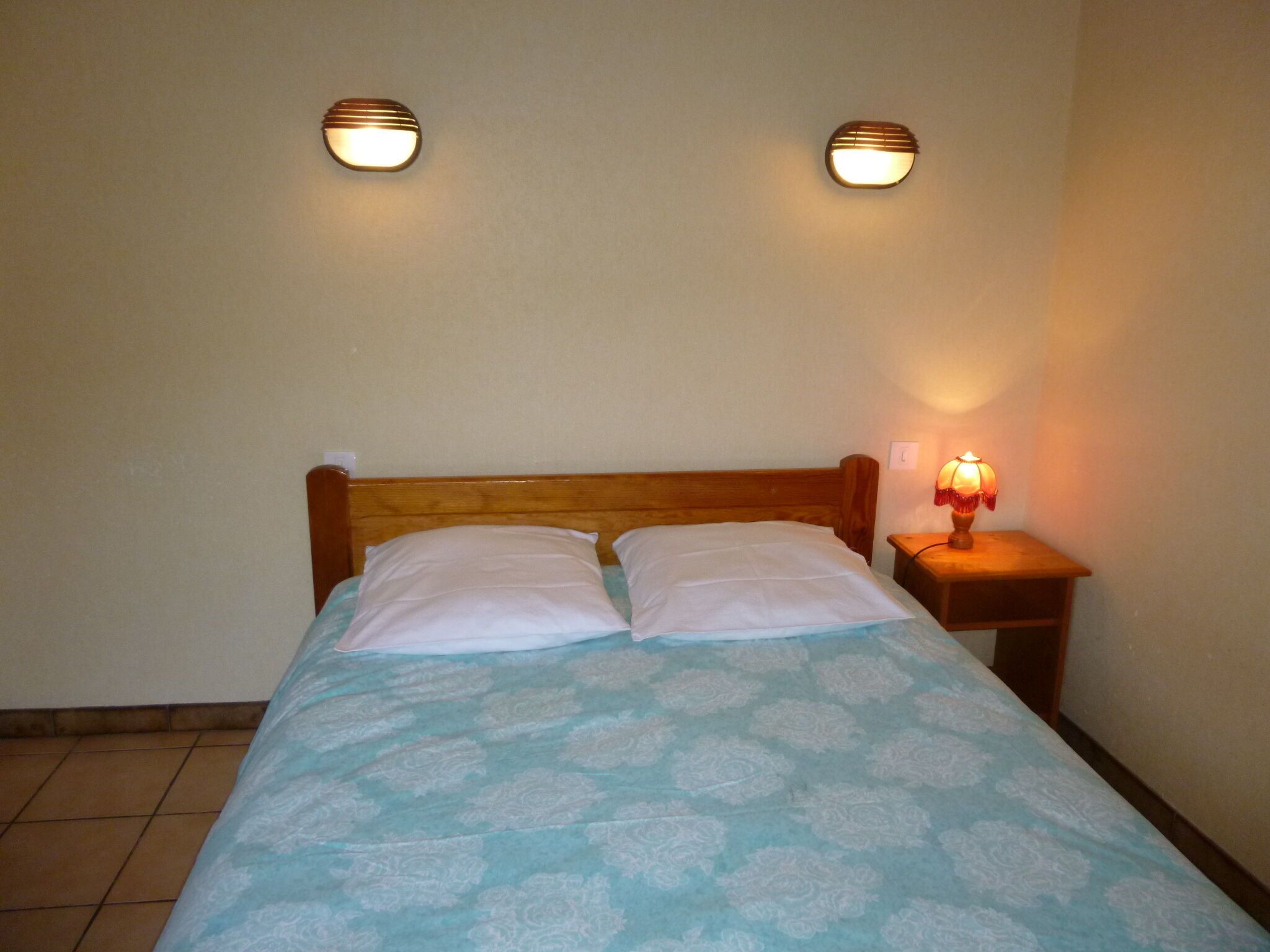 3 bedrooms, individually furnished
