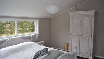 House | 3 bedrooms, individually furnished