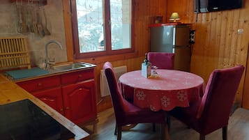 Chalet | Tempat makan
