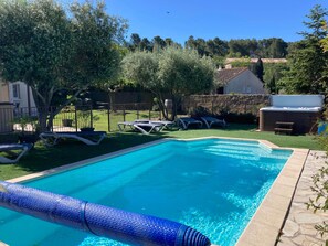 Pool - Montbrun Vineyard Escape (Montbrun-des-Corbières)