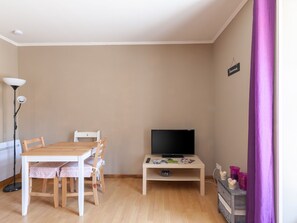 Dining - Gorgeous Apartment in Bayeux With Heating Facility (Bayeux)