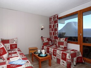 Apartment | Living room - Slopeside Stay in Meribel (Les Allues)