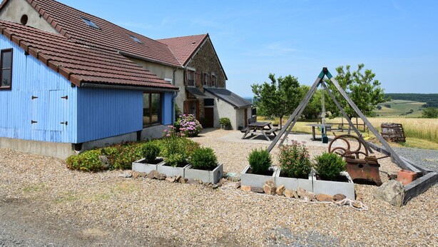 House | Exterior - Simplistic Holiday Home in Rémilly With a Terrace (Remilly)