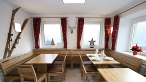 Dining - Magnificent Holiday Home in Mauterndorf With Sauna (Mauterndorf)