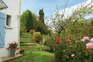 House | Garden - Riverside Home in Folelli (Taglio-Isolaccio)