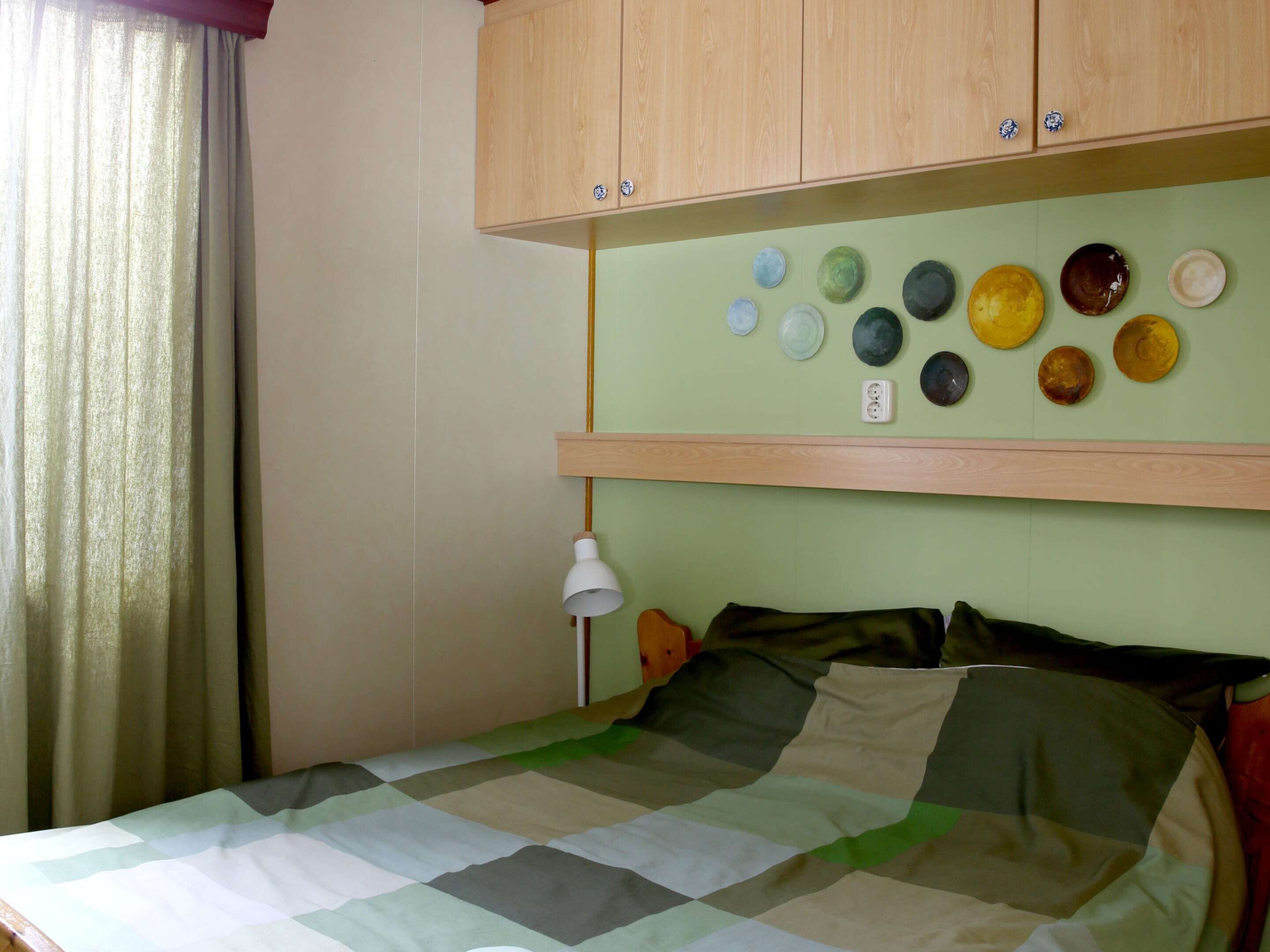 3 bedrooms, individually furnished