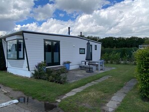 Chalet | Exterior - Chalet Near Drunense Dunes in Van Gogh Style (Udenhout)