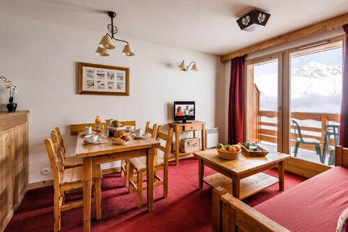 Family Apartment Near Ski
