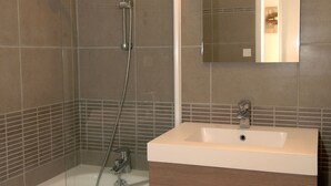 Apartment | Badezimmer