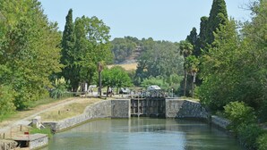 Exterior - Charming Boat in Villedubert With Terrace (Villedubert)