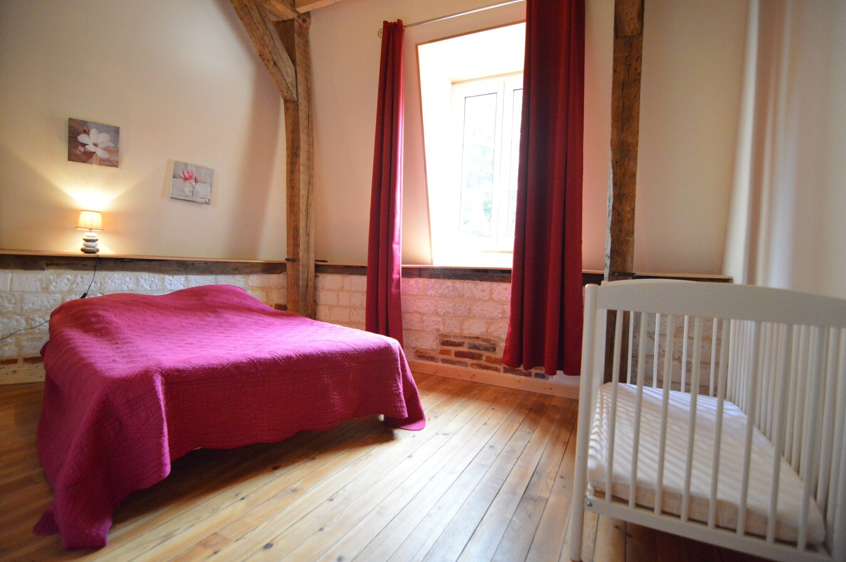 House | 3 bedrooms, individually furnished