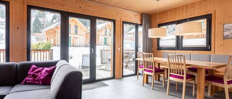 Chalet | Dining
