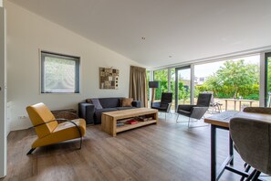 Living room - Villa Near Veerse Meer With Garden Views (Kamperland)