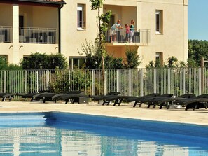 Apartment | Balcony - Comfortable Studio With Dishwasher Near Canal du Midi (Azille)