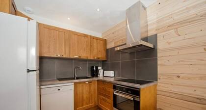 Chalet in Les Menuires by Les Trois Vallees