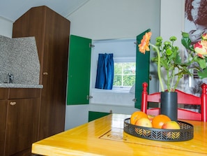 Chalet | Dining