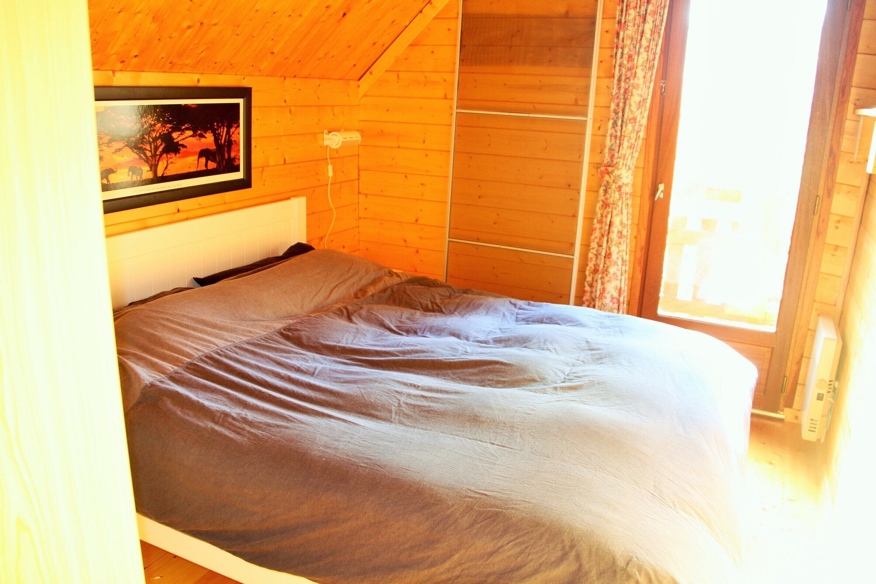 House | 3 bedrooms, individually furnished