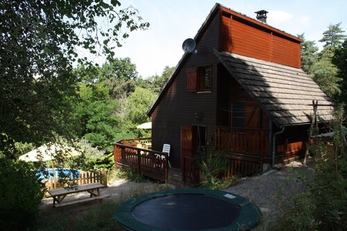 Lakeside Escape for 6 Guests