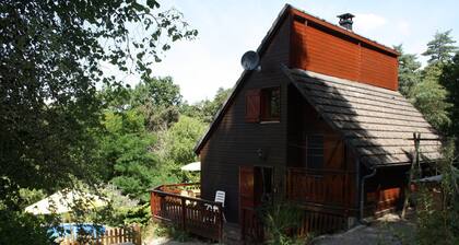 Lakeside Escape for 6 Guests