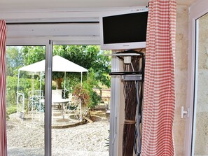 House | Living room - Beautiful Holiday Home With Swimming Pool (Monprimblanc)