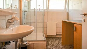Unclassified image, 5 of 34, button - Scenic Manison with Sauna near Ski Area in Carinthia (Hermagor-Pressegger See)