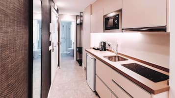Studio, 2 lits une place | Cuisine privée