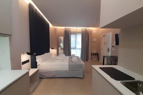 Studio, Erdgeschoss | Zimmersafe, schallisolierte Zimmer, Bügeleisen/Bügelbrett, Babybetten