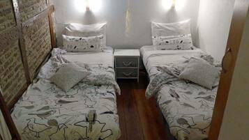 2 chambres, ameublement personnalisé, draps fournis