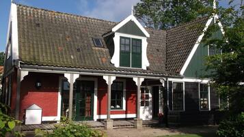 House | Bahagian luar