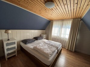 3 bedrooms, individually furnished - Nicely Decorated Villa with Garden near Sea (Hippolytushoef)