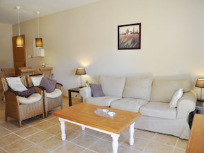 Villa | Living room - Countryside Villa in Ardeche With Gorgeous Views (Grospierres)