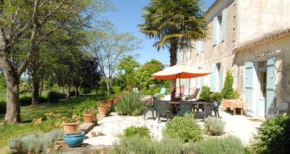 Charming Farmhouse in Aquitaine With Private Pool and Landscaped Garden!