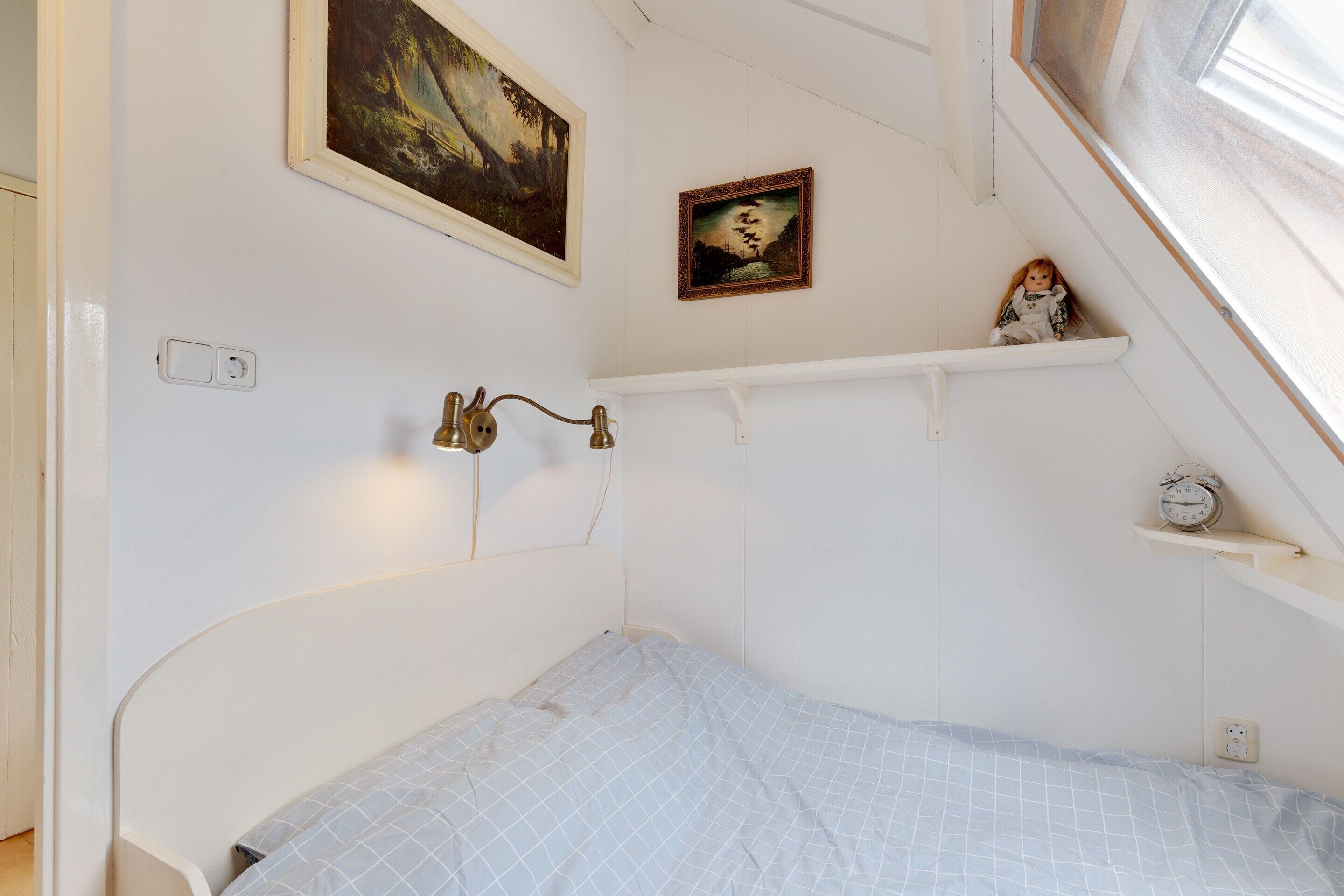 Casa | 2 dormitorios, mobiliario individual, ropa de cama