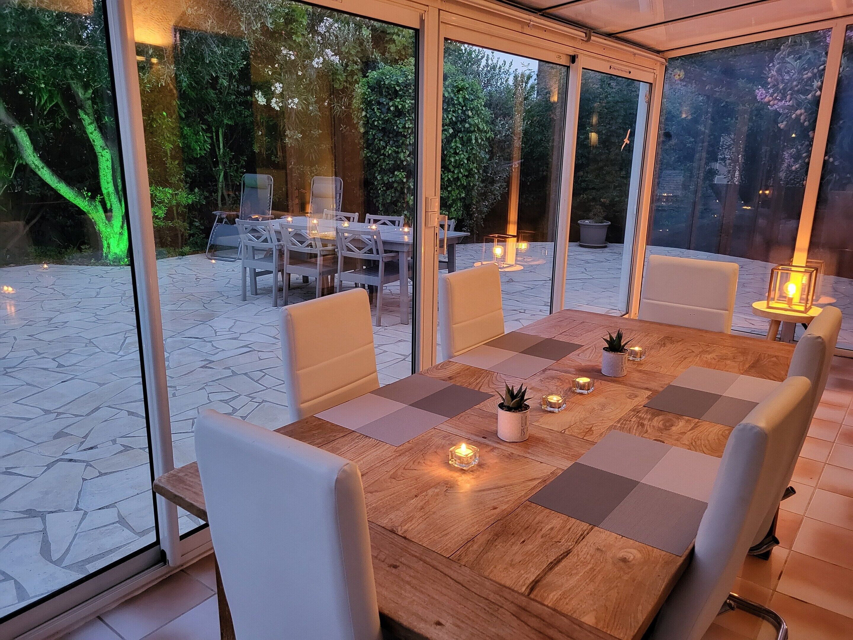 Villa | Dining