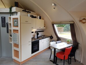 Living room - Detached Igloo Bungalow With Wood-burning Stove by a Forest (Chaam)