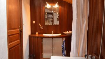 House | Bathroom