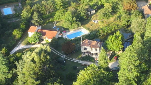 Exterior - Beautiful House in Saint-cybranet With Private Swimming Pool and Near Lovely Castles (Saint-Cybranet)