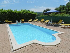 Outdoor pool - Welcoming Holiday Home With Private Pool in Cereste (Cereste)