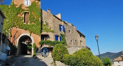 Holiday Home Near Mont Ventoux Pool
