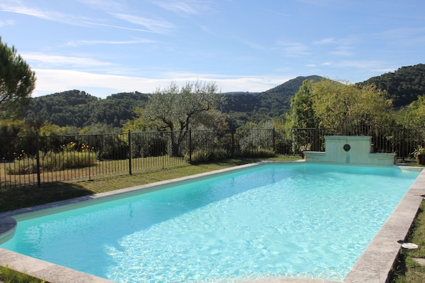 House | Pool | Indoor pool, outdoor pool - Holiday Home Near Mont Ventoux Pool (Vaison-la-Romaine)