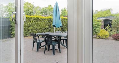 Chalet in Holiday Park With Private Terrace