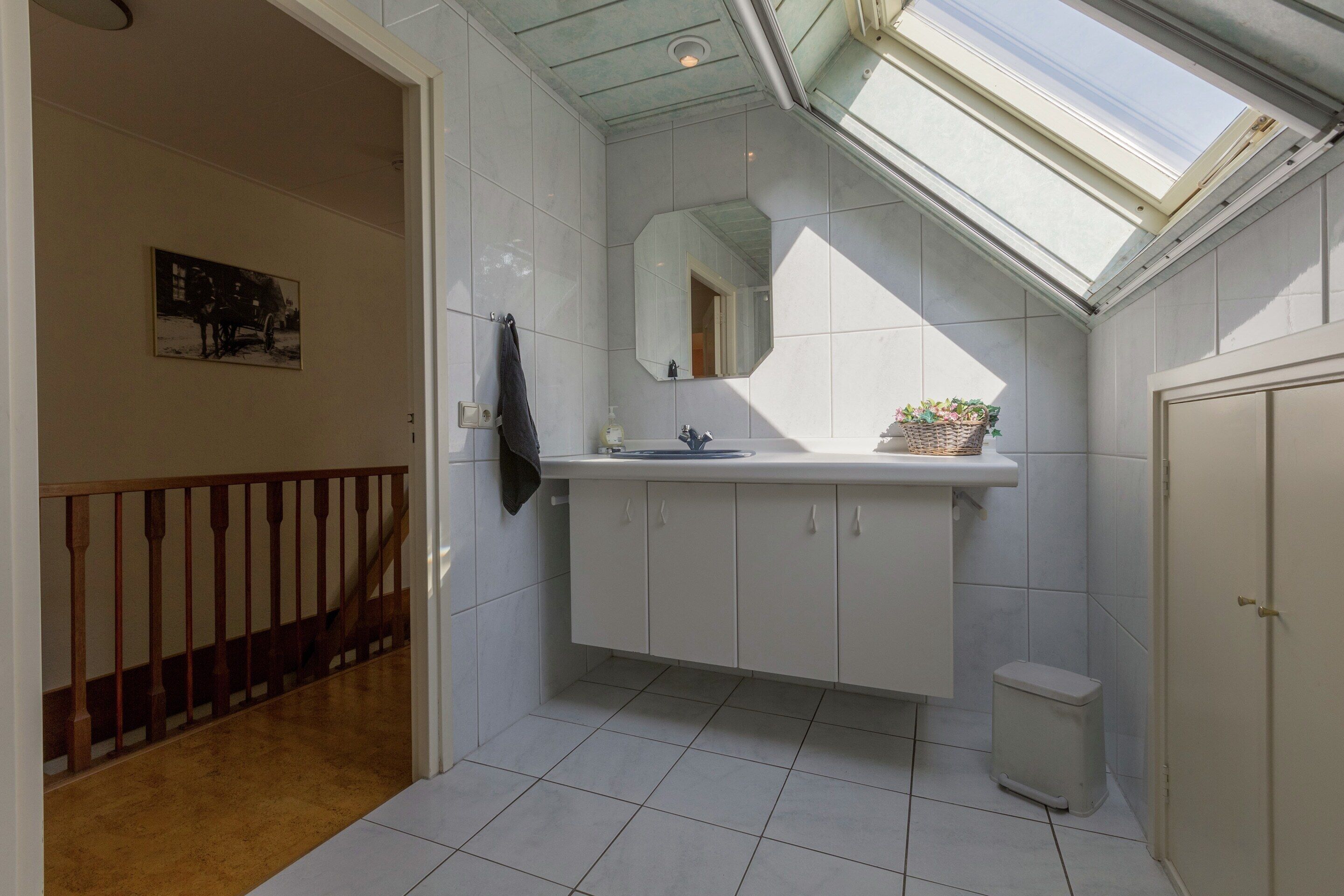 House | Bathroom
