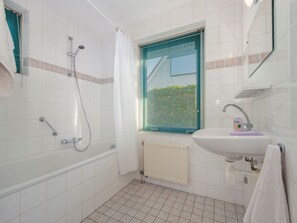 House | Bathroom | Bathtub